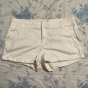 Abercrombie shorts, white